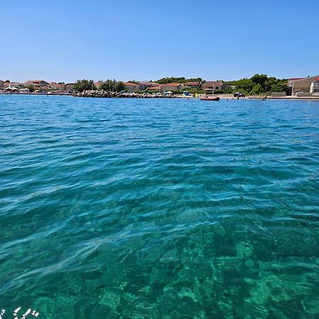 Familien Ferienhaus Vir Croatia 150M Strand Restaurant Einkaufen 外观 照片