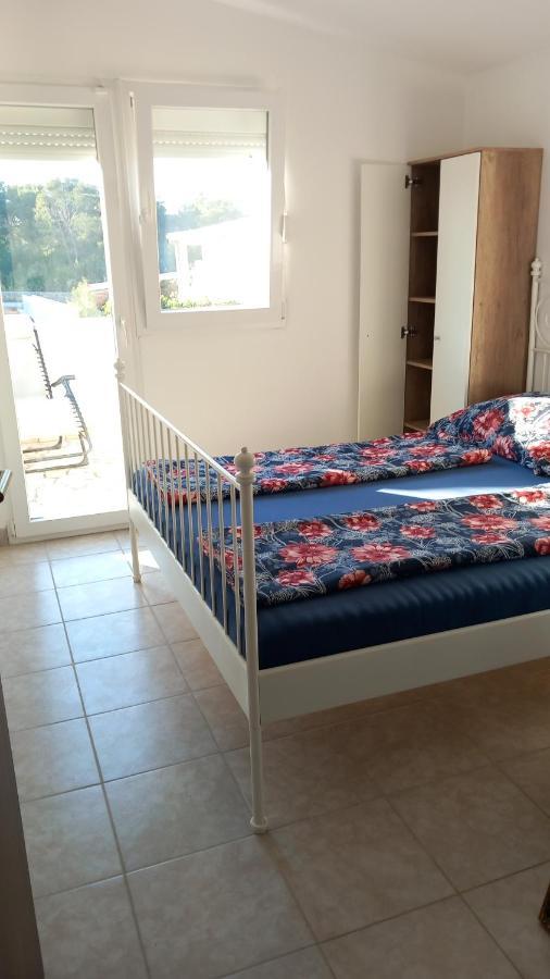 Familien Ferienhaus Vir Croatia 150M Strand Restaurant Einkaufen 外观 照片
