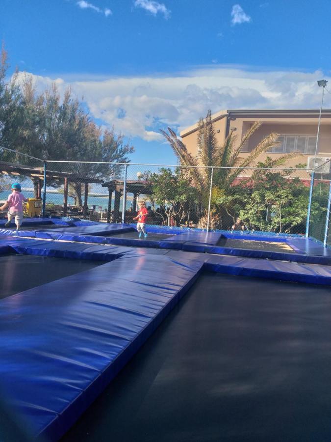 Familien Ferienhaus Vir Croatia 150M Strand Restaurant Einkaufen 外观 照片